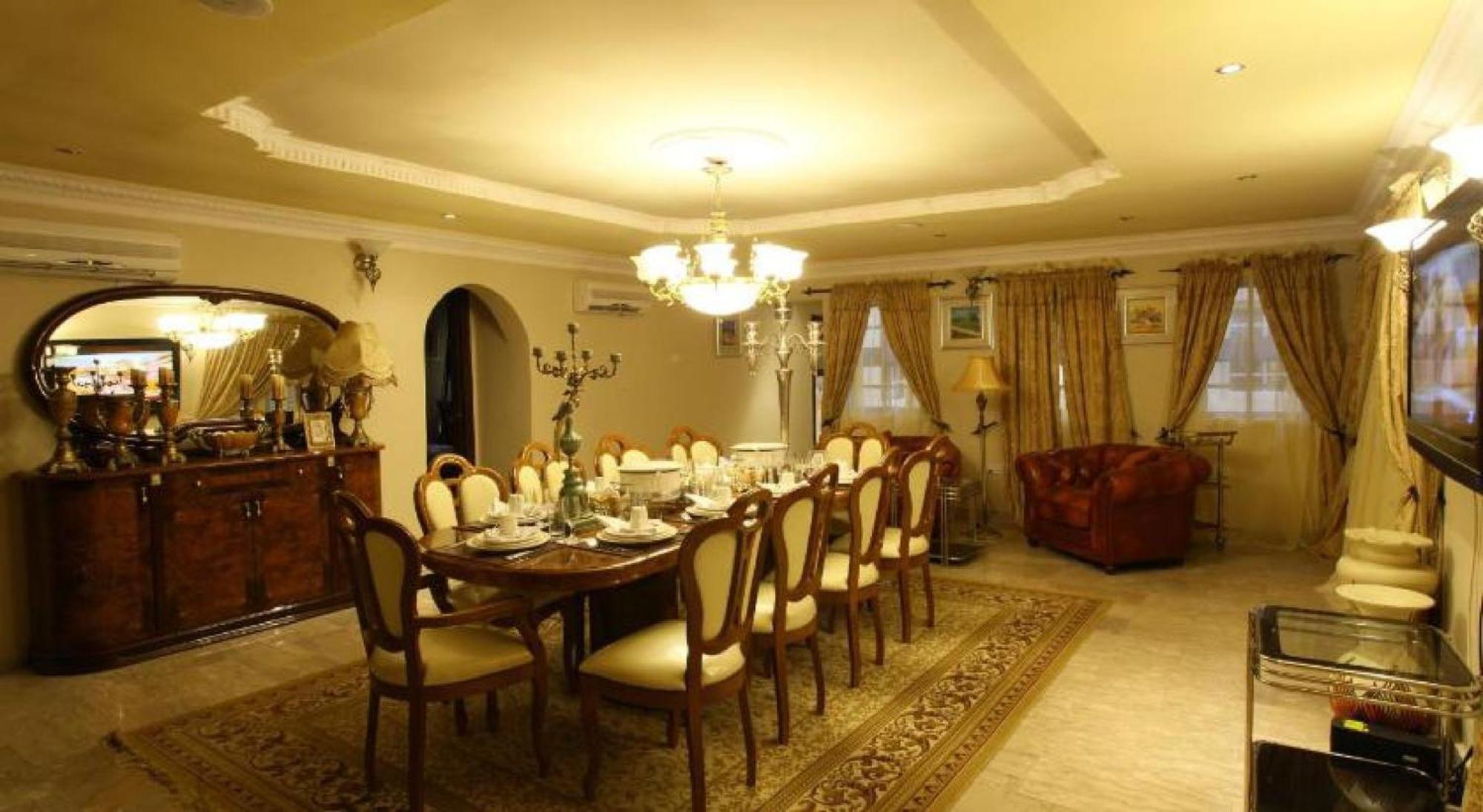 Room In Lodge - Apartment Royale Hotel-3 Bd Apartment Ikeja Zewnętrze zdjęcie