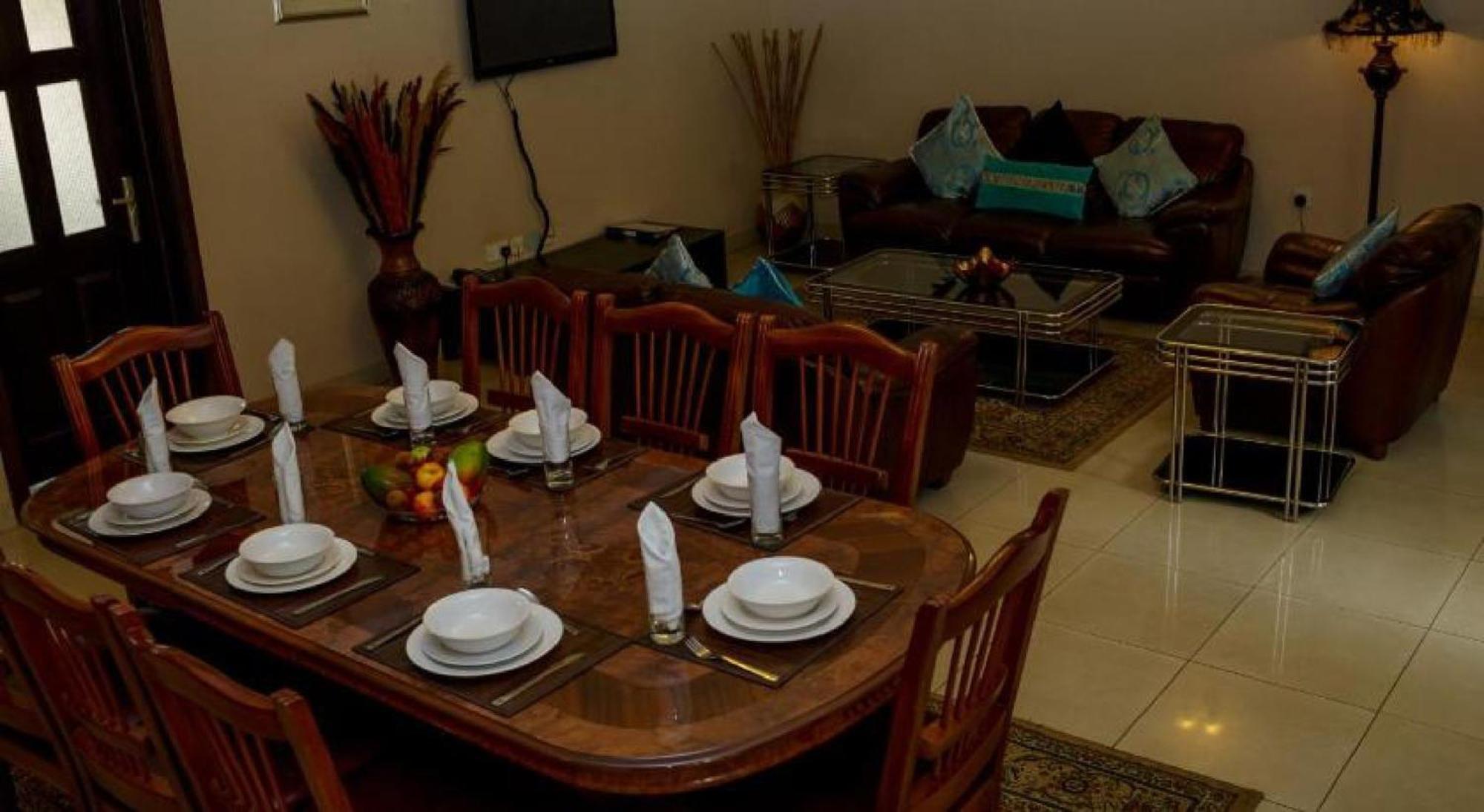 Room In Lodge - Apartment Royale Hotel-3 Bd Apartment Ikeja Zewnętrze zdjęcie