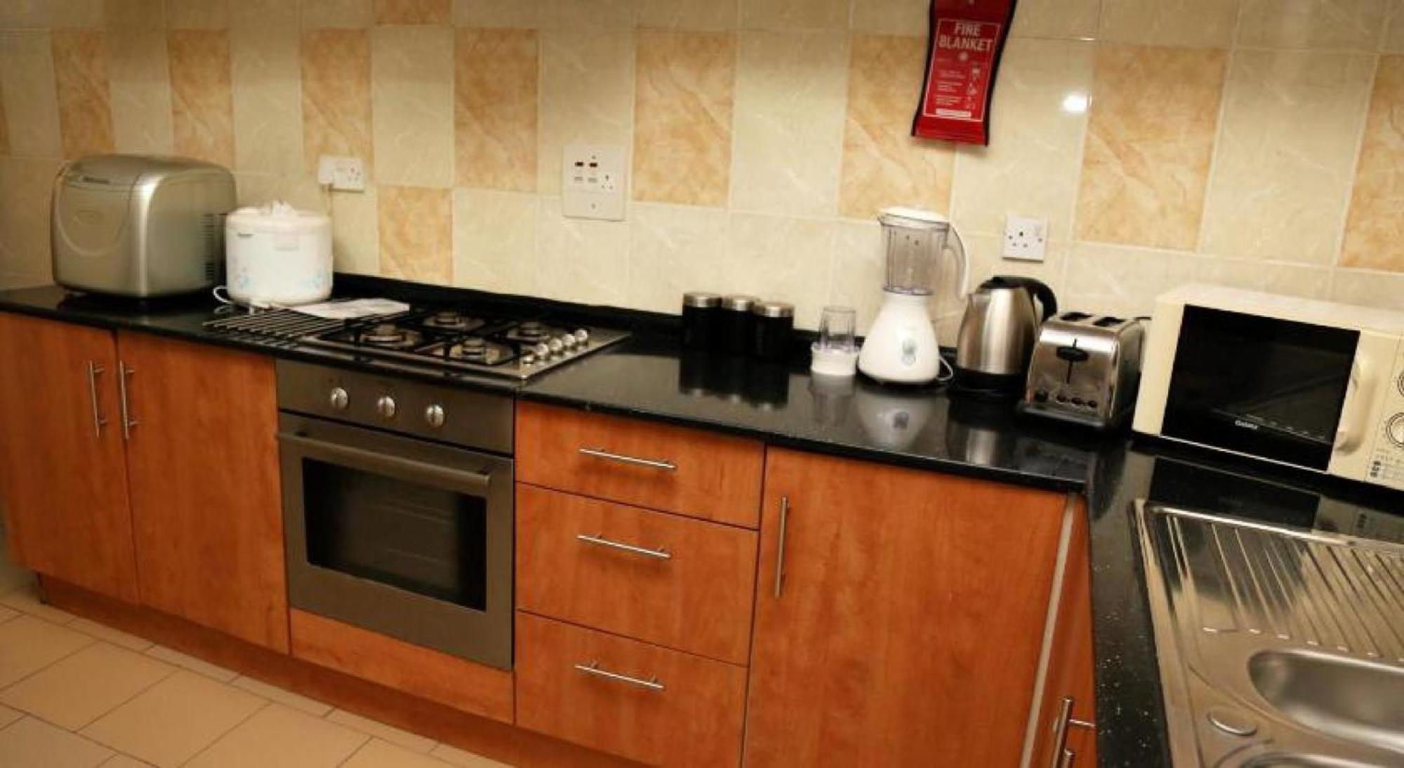 Room In Lodge - Apartment Royale Hotel-3 Bd Apartment Ikeja Zewnętrze zdjęcie